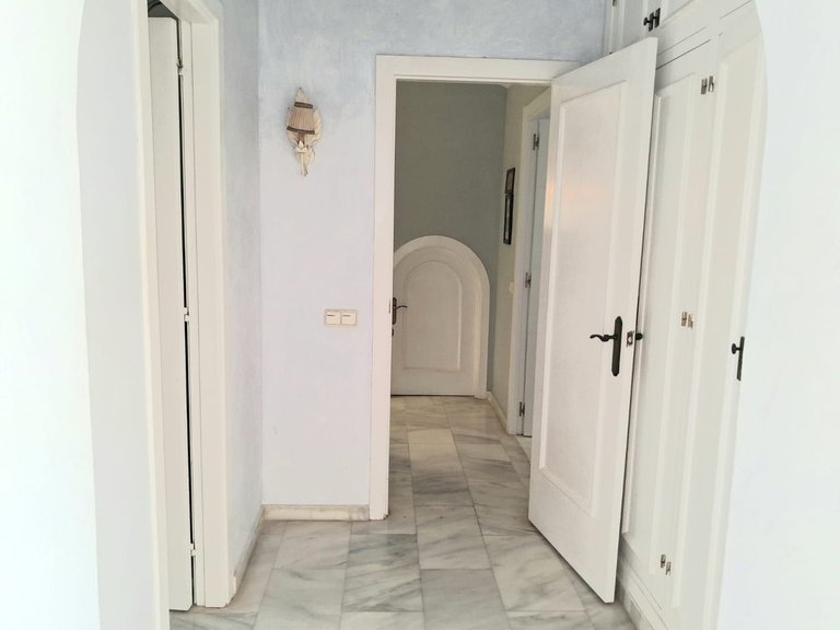Villa for Sale in Calahonda, Malaga 30