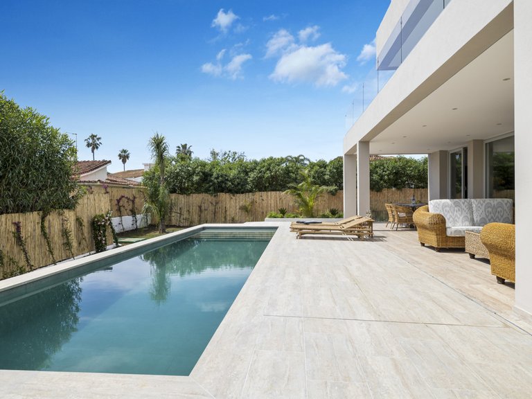 Villa for Sale in Marbella, Malaga 28