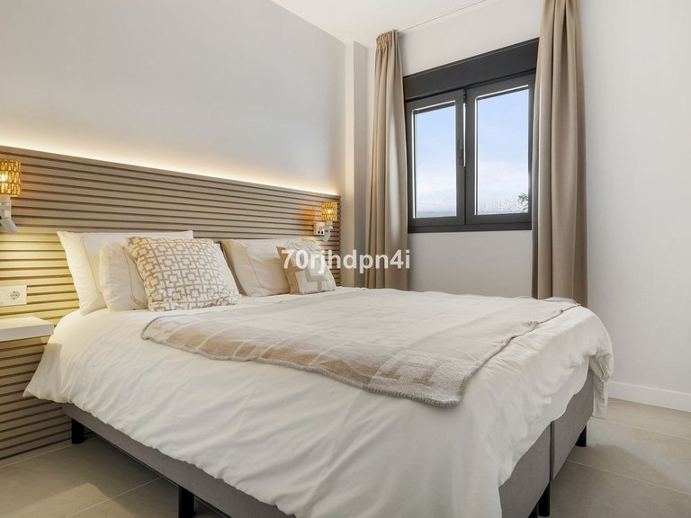 Apartment for Sale in Estepona, Malaga 10