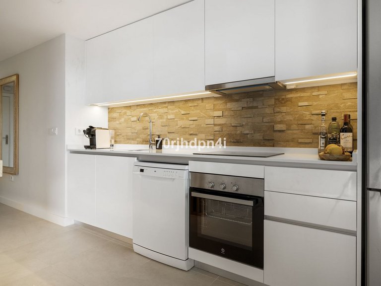 Apartment for Sale in Estepona, Malaga 8