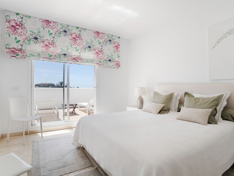Apartment for Sale in Nueva Andalucía, Malaga 13