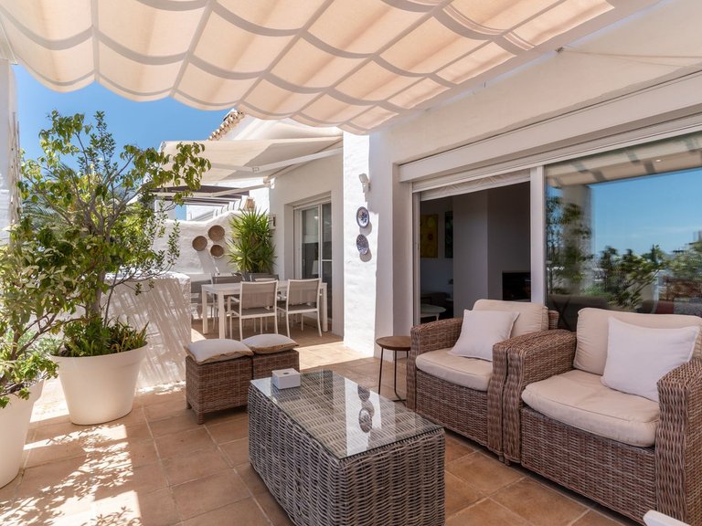 Apartment for Sale in Nueva Andalucía, Malaga 2