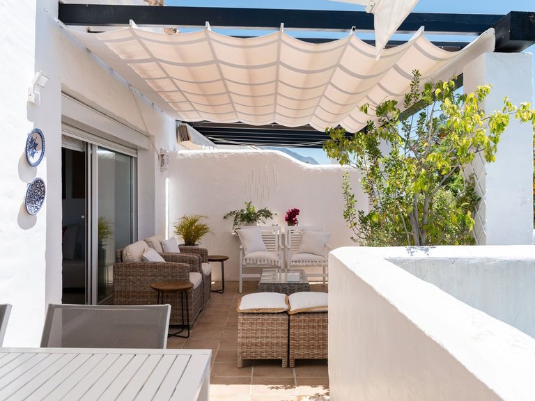 Apartment for Sale in Nueva Andalucía, Malaga 3