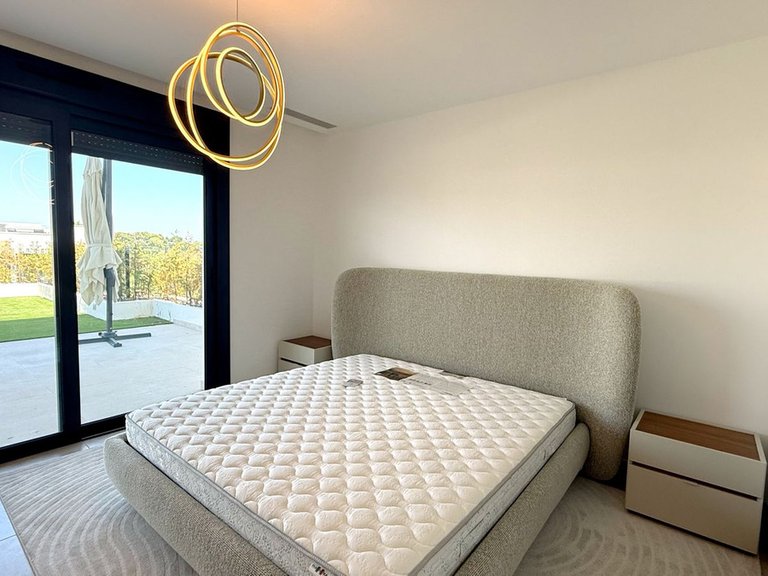 Apartment for Sale in Atalaya, Malaga 8