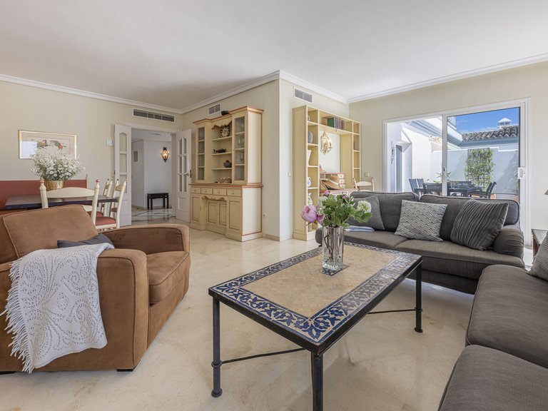 Apartment for Sale in Estepona, Malaga 10
