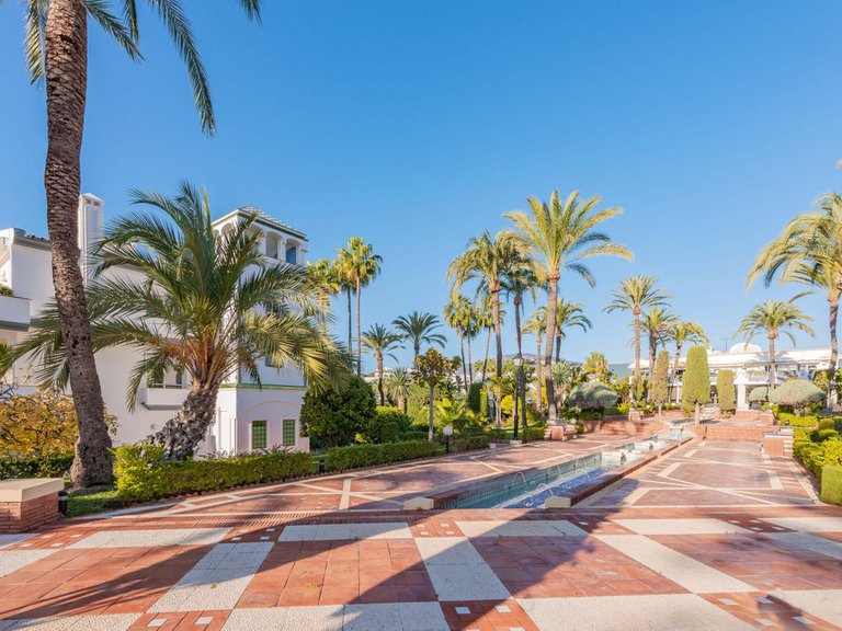 Apartment for Sale in Estepona, Malaga 36