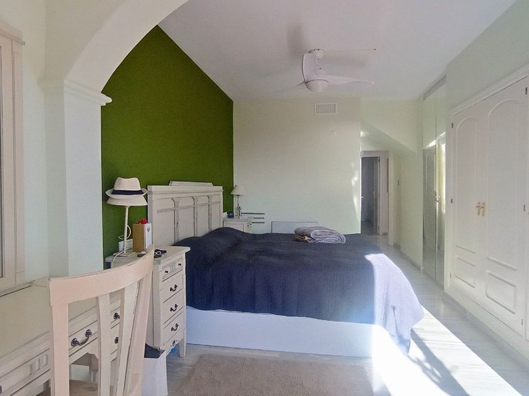 Apartment for Sale in Calahonda, Malaga 28