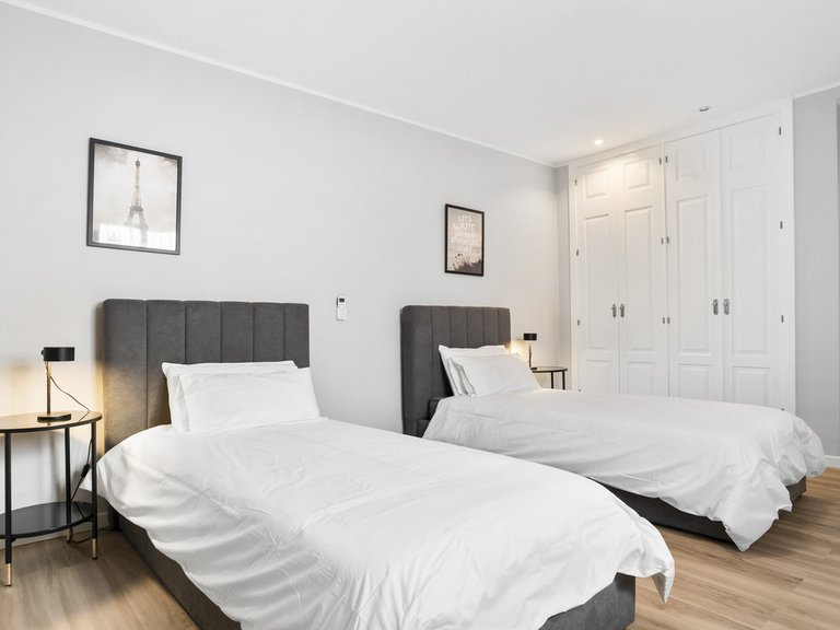 Apartment for Sale in Nueva Andalucía, Malaga 14