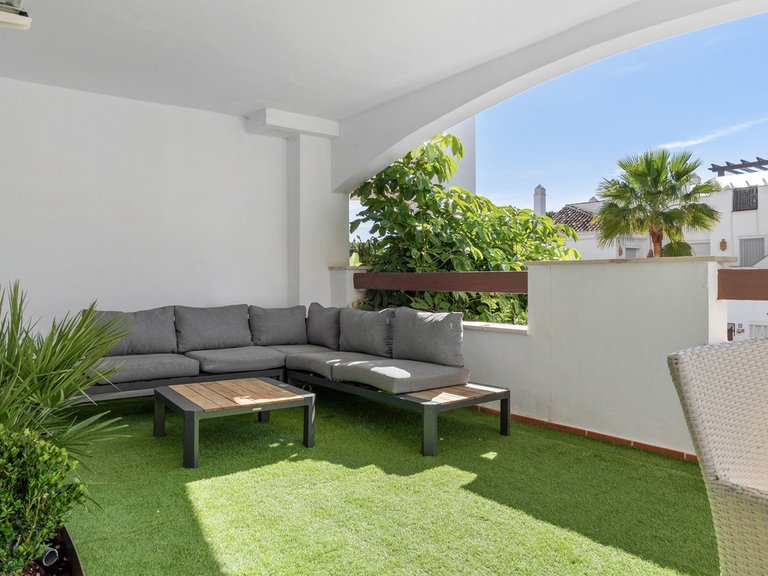 Apartment for Sale in Nueva Andalucía, Malaga 20
