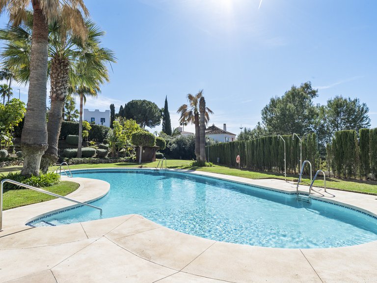 Apartment for Sale in Nueva Andalucía, Malaga 22
