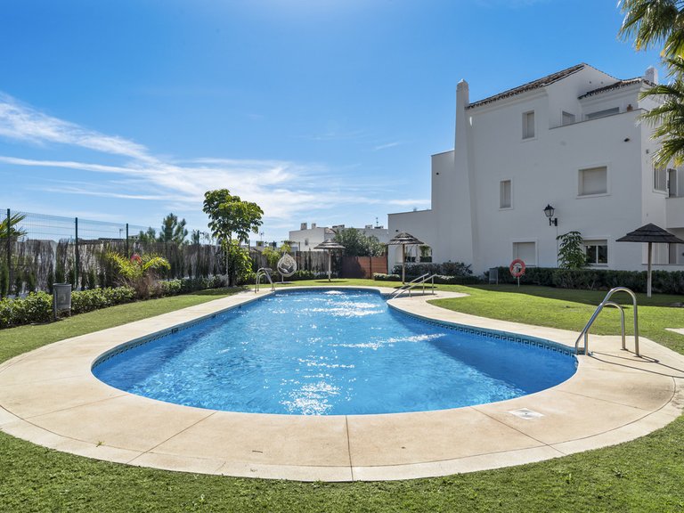 Apartment for Sale in Nueva Andalucía, Malaga 24