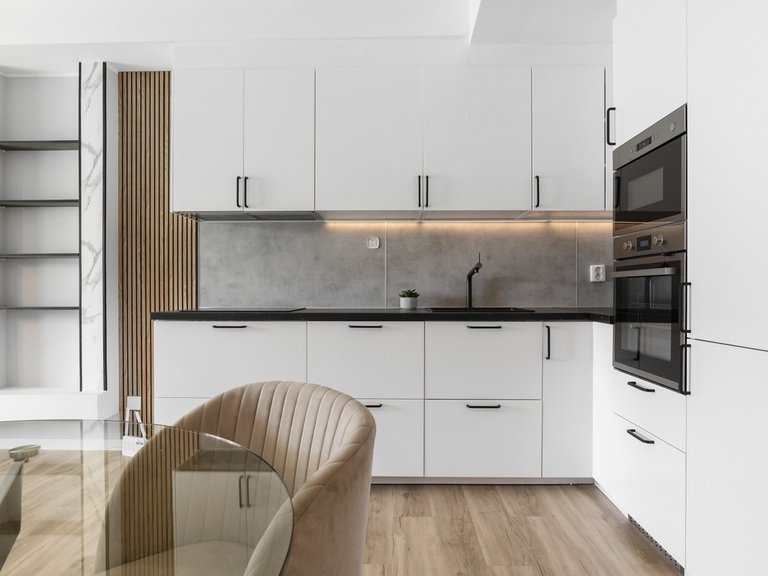 Apartment for Sale in Nueva Andalucía, Malaga 5