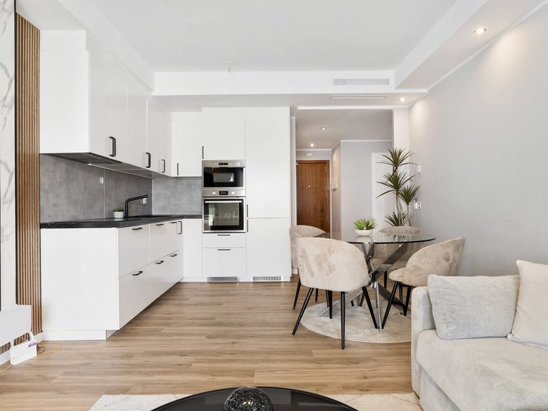 Apartment for Sale in Nueva Andalucía, Malaga 6