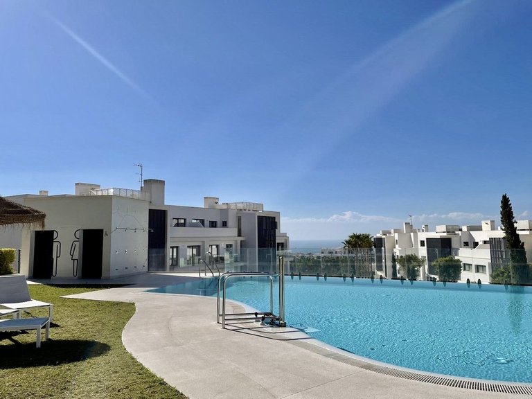 Apartment for Sale in Fuengirola, Malaga 27