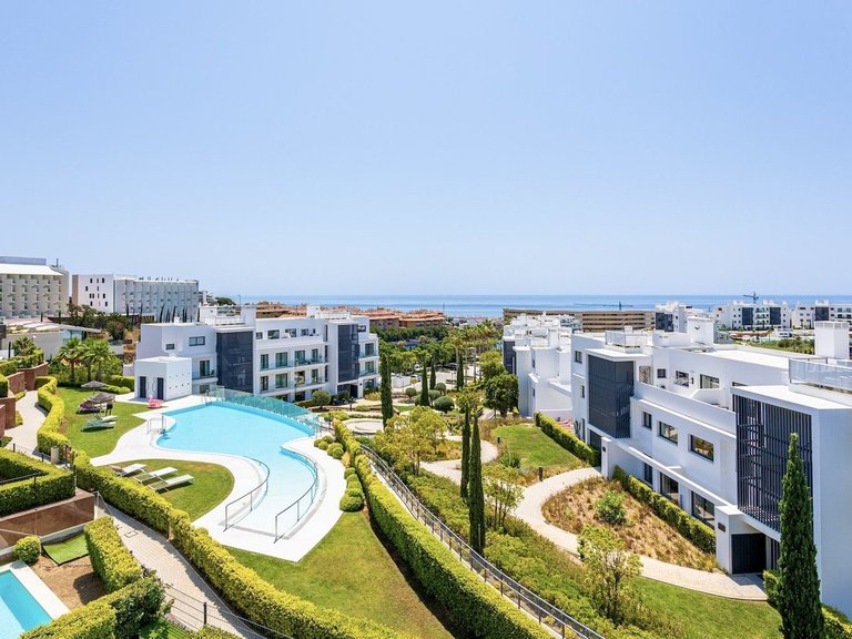 Apartment for Sale in Fuengirola, Malaga 4