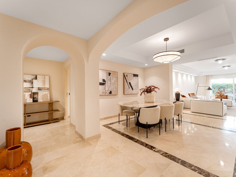 Apartment for Sale in Sierra Blanca, Malaga 5