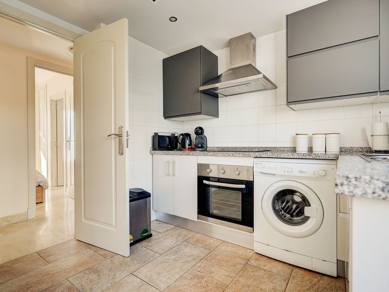 Apartment for Sale in Calahonda, Malaga 12