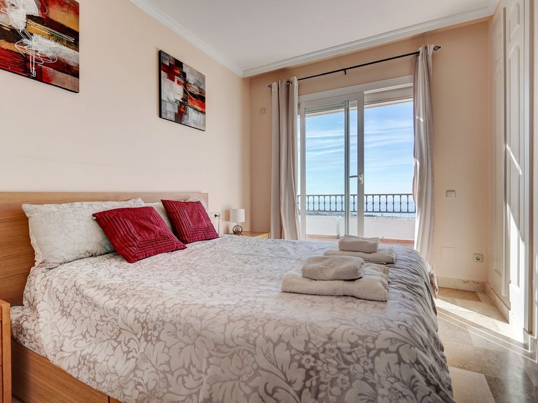 Apartment for Sale in Calahonda, Malaga 13