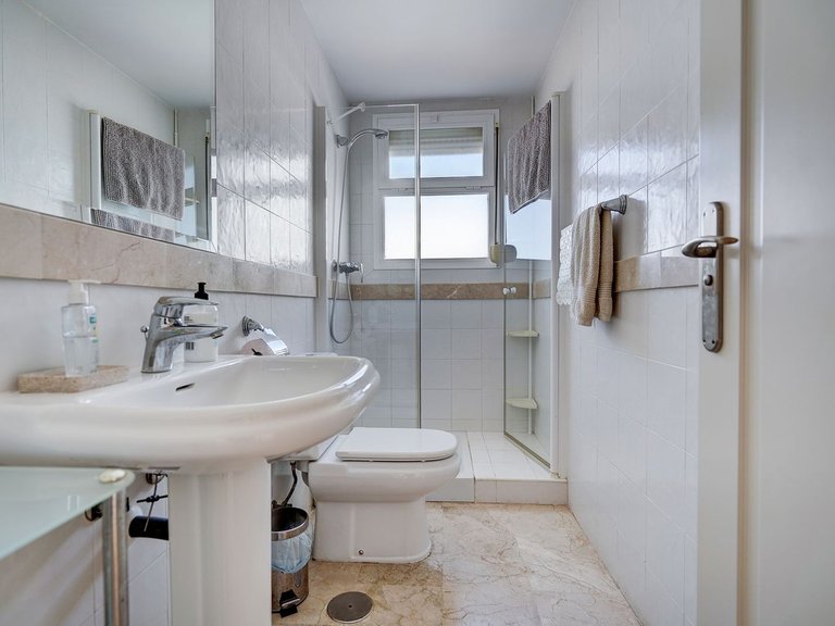 Apartment for Sale in Calahonda, Malaga 16