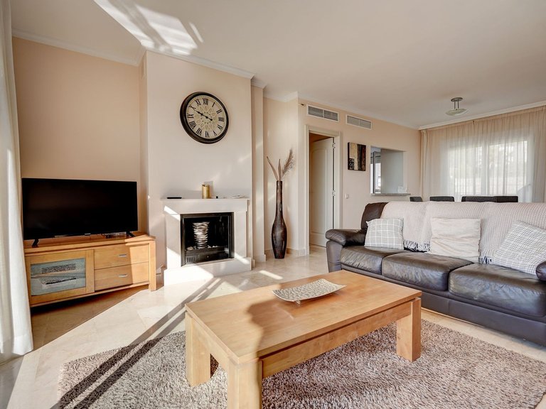 Apartment for Sale in Calahonda, Malaga 4