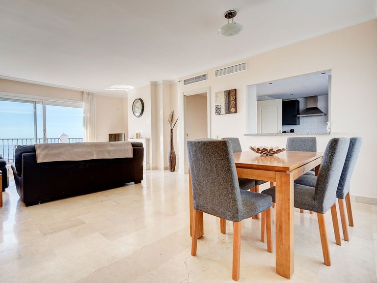 Apartment for Sale in Calahonda, Malaga 6