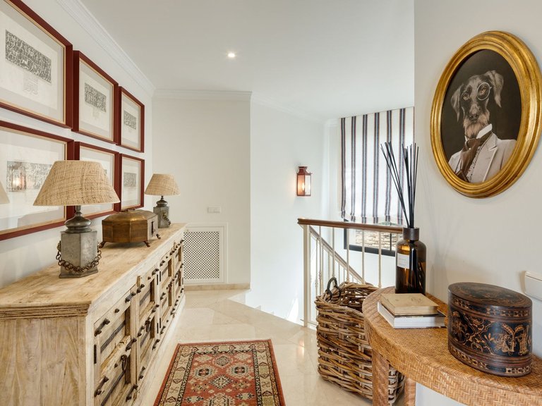 Villa for Sale in La Quinta, Malaga 11