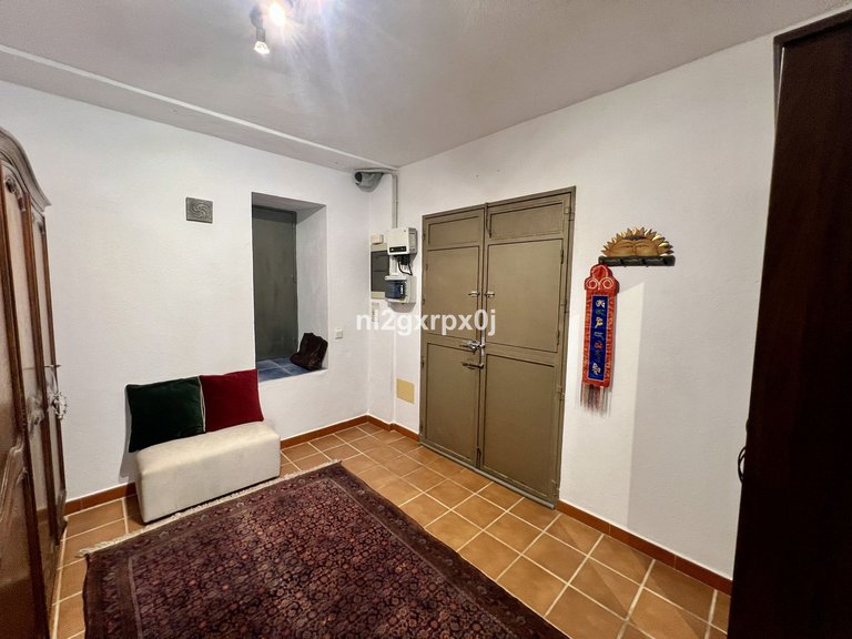 Villa for Sale in Marbella, Malaga 18