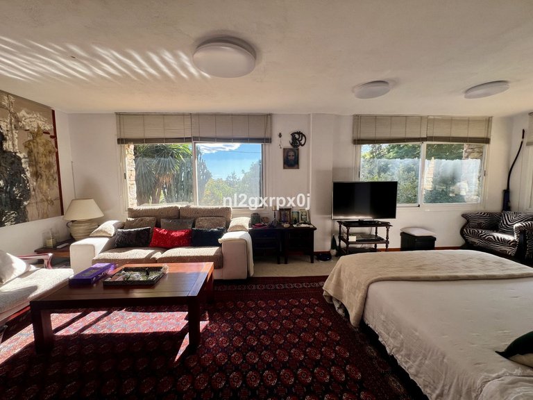 Villa for Sale in Marbella, Malaga 24