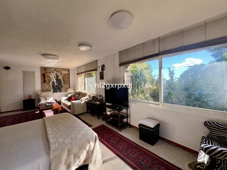 Villa for Sale in Marbella, Malaga 25