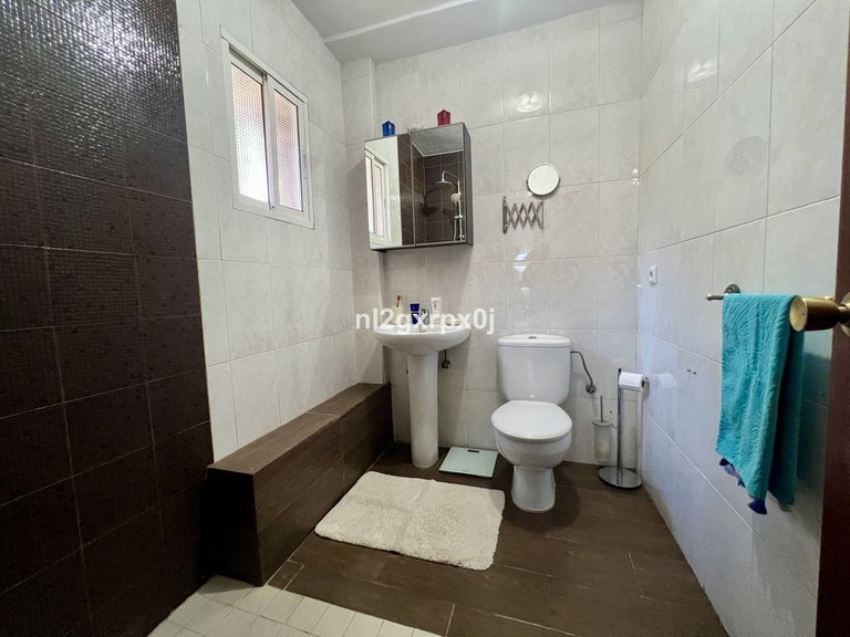 Villa for Sale in Marbella, Malaga 30