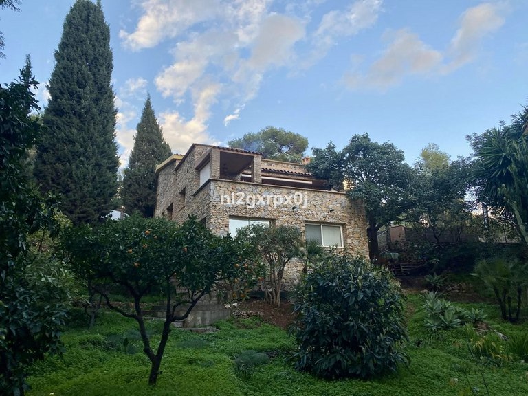 Villa for Sale in Marbella, Malaga 56