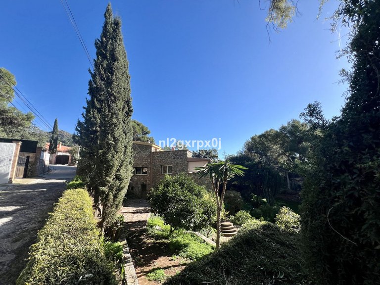 Villa for Sale in Marbella, Malaga 61