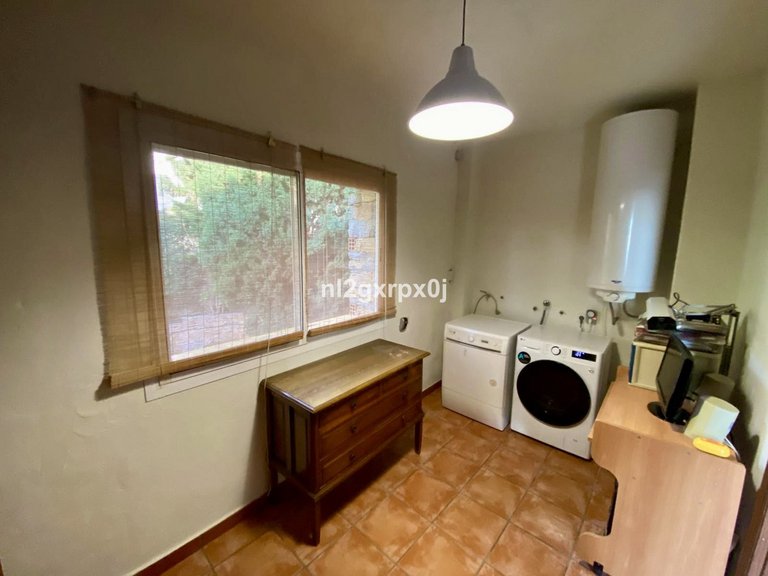 Villa for Sale in Marbella, Malaga 8