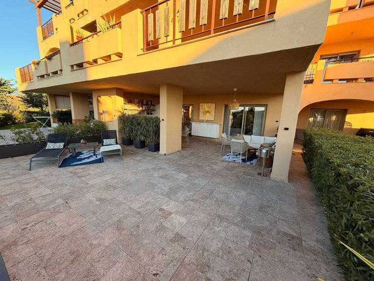 Apartment for Sale in El Paraiso, Malaga 23