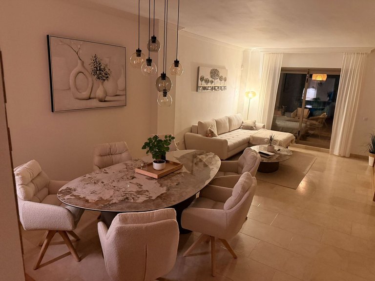 Apartment for Sale in El Paraiso, Malaga 3
