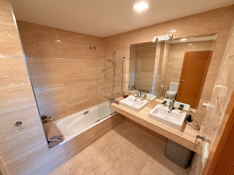 Apartment for Sale in El Paraiso, Malaga 35
