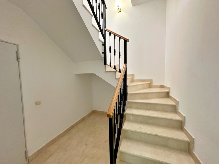 Villa for Sale in Benahavís, Malaga 11