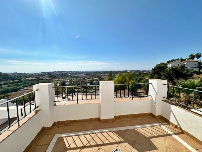 Villa for Sale in Benahavís, Malaga 5