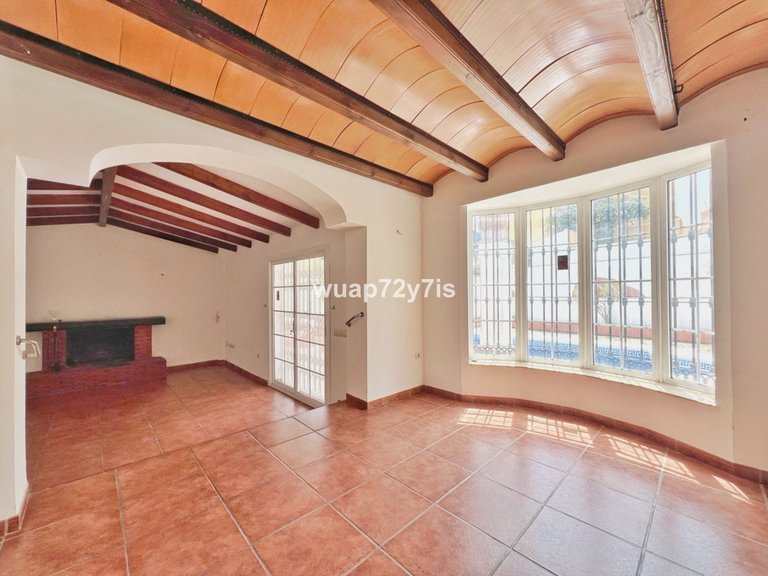 Villa for Sale in Benalmadena, Malaga 10