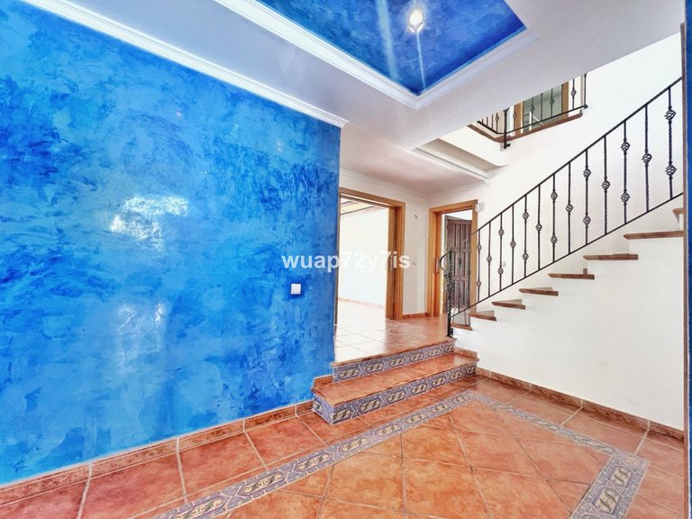 Villa for Sale in Benalmadena, Malaga 9