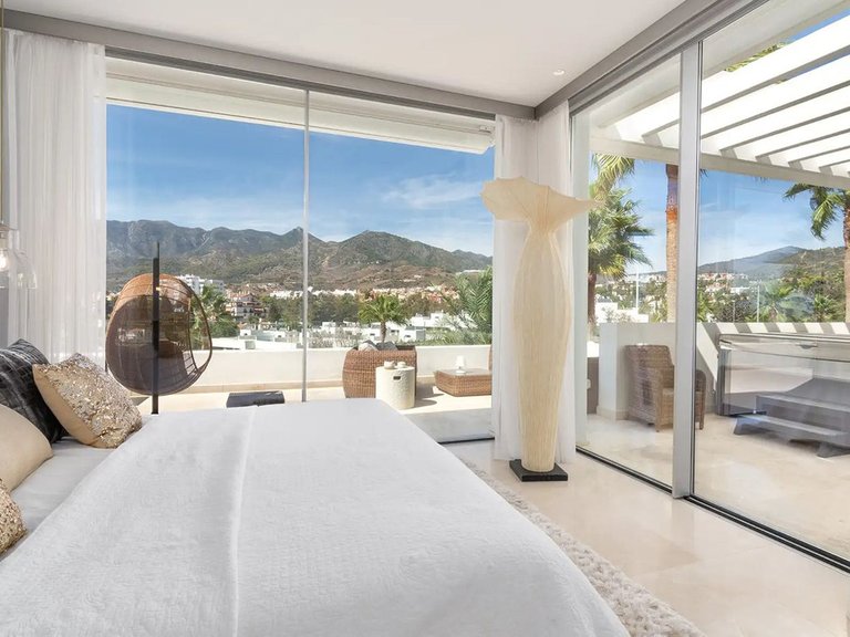 Villa for Sale in Río Real, Malaga 17