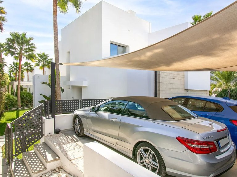 Villa for Sale in Río Real, Malaga 21
