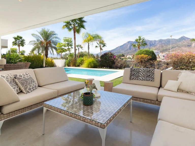 Villa for Sale in Río Real, Malaga 4