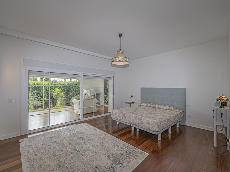 Villa for Sale in El Paraiso, Malaga 16