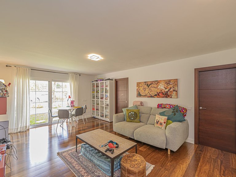 Villa for Sale in El Paraiso, Malaga 17