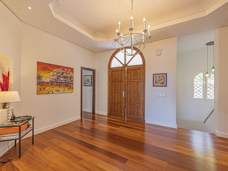 Villa for Sale in El Paraiso, Malaga 39