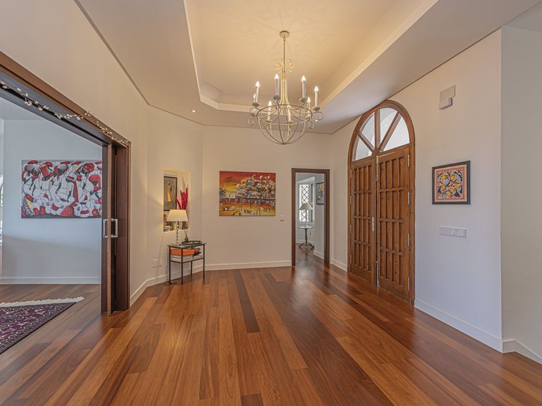 Villa for Sale in El Paraiso, Malaga 43