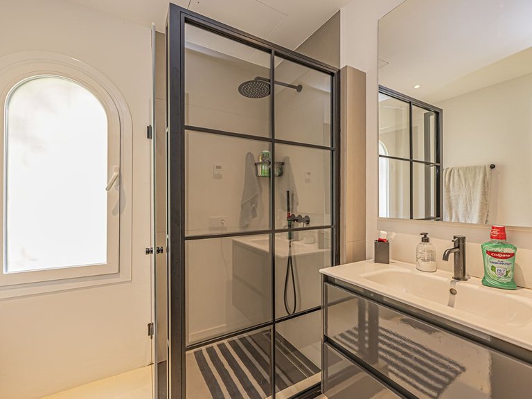 Villa for Sale in El Paraiso, Malaga 50