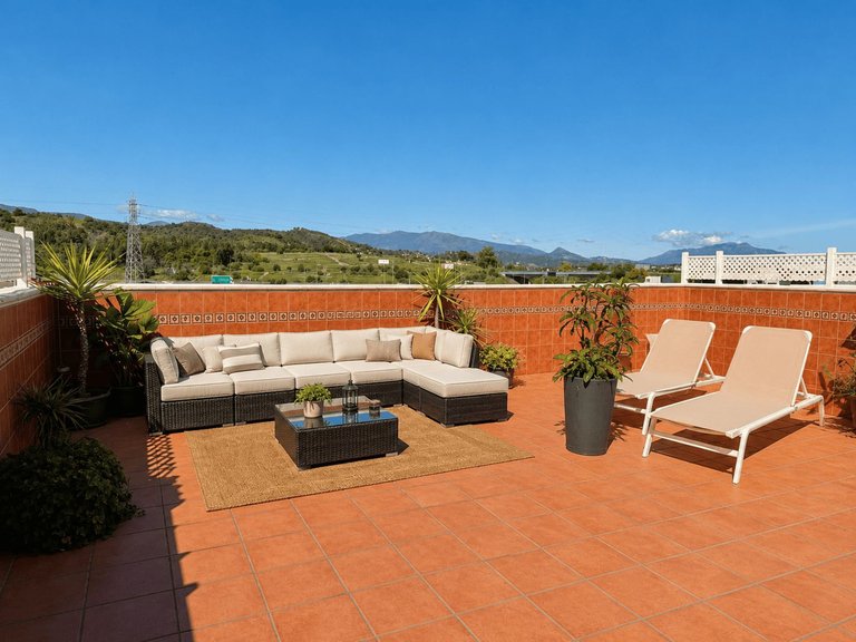 Penthouse for Sale in Estepona, Malaga 1