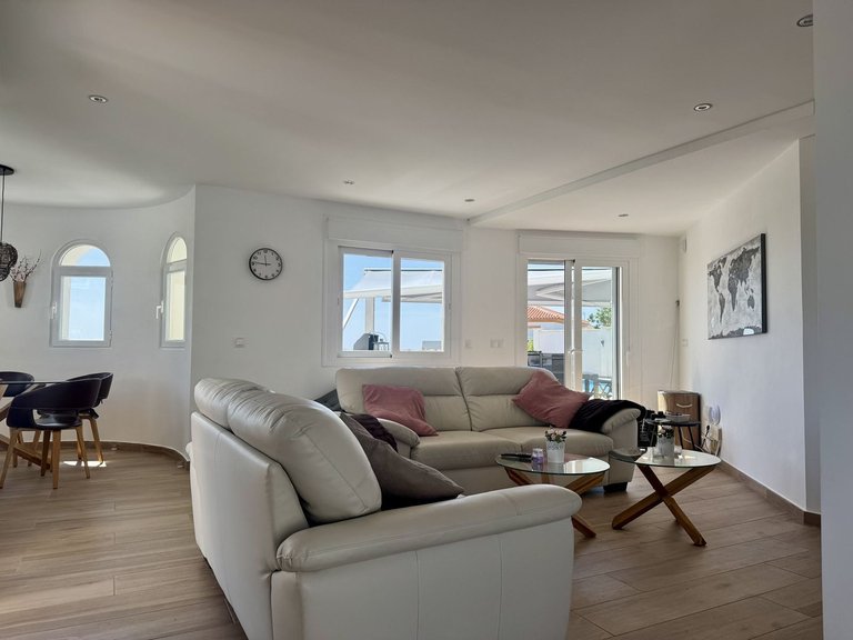 Villa for Sale in Estepona, Malaga 10